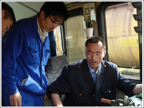 石家庄铁路中职学校轨道车现场讲解 石家庄铁路技校实训课展示 学校图片 第24张